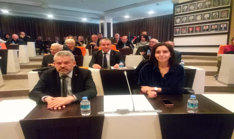 ERDEM VE TOKMAN, ALİ ÇETİNKAYA'YI ANMA TOPLANTISINA KATILDI